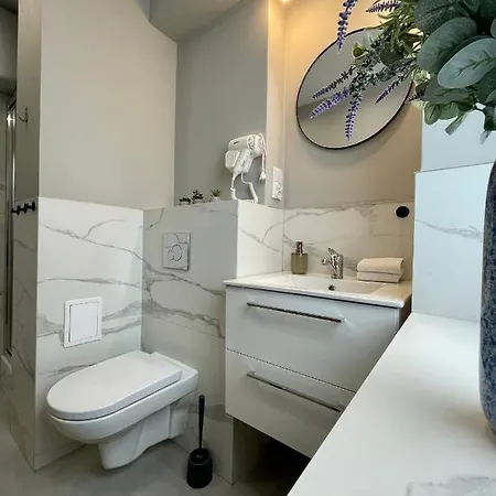 Przytulny Niedaleko Dworca Pkp Radom